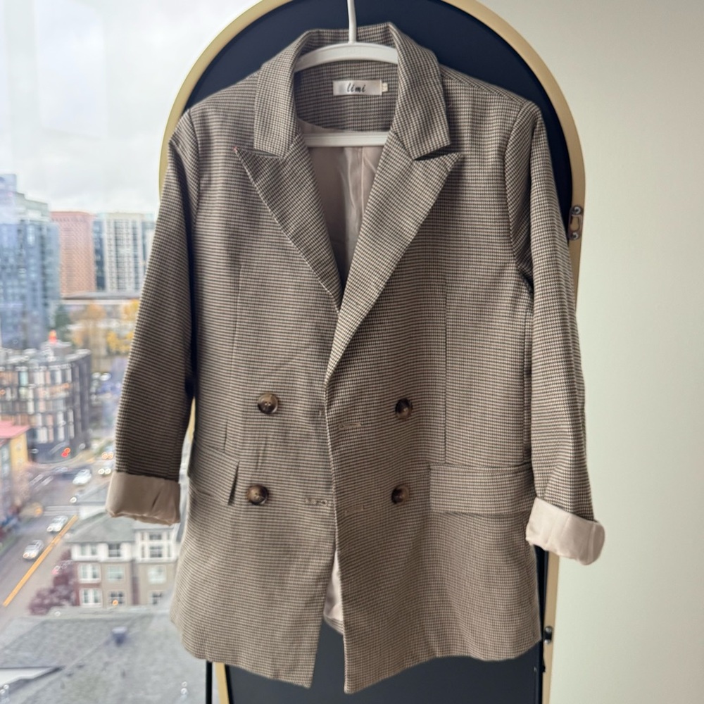 Women's Brown Double-Breasted Blazer